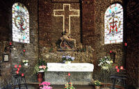 Der Altar mit Pieta in der Erl&ouml;ser-Kapelle.